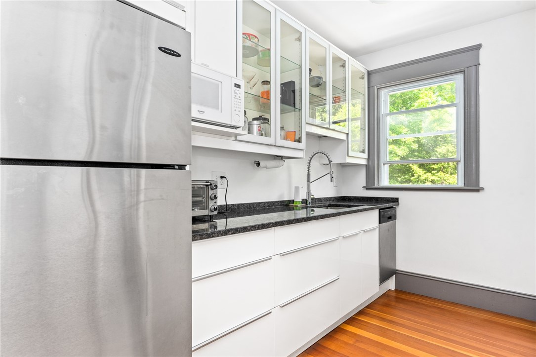 19 Sarah Street Providence, RI 02906 - Photo 19 of 33