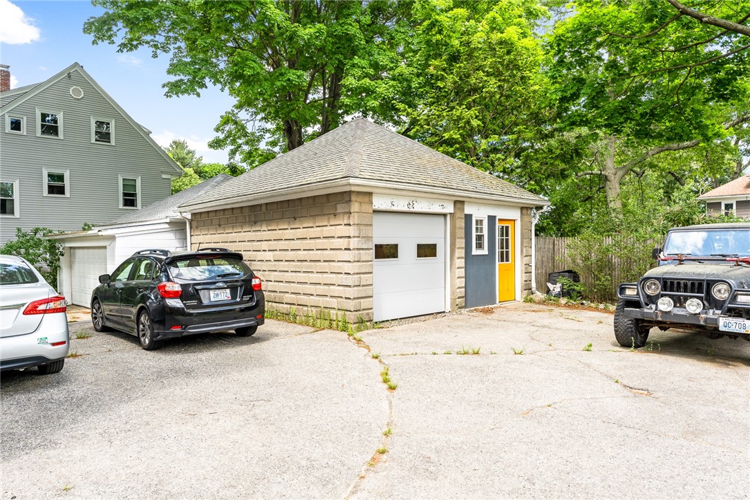 19 Sarah Street Providence, RI 02906 - Photo 30 of 33