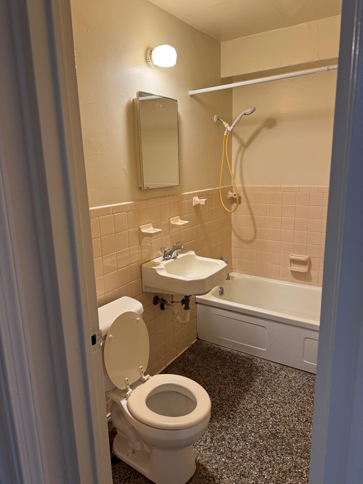 100 Ridgeview Lane, Unit 11 Bassett, VA 24055 - Photo 7 of 9 2D07B23F-9BCE-4AD4-AC92-A9172F6061E5