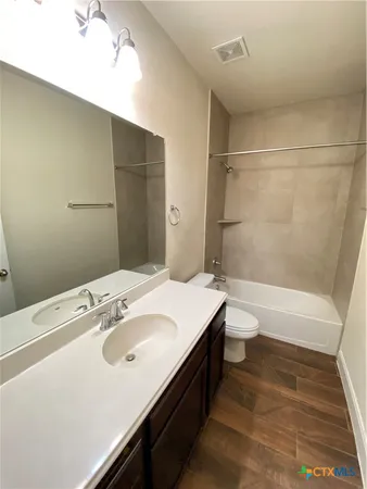 $1,795 | 1203 Old Farm To Market Road 306, New Braunfels, TX 78130