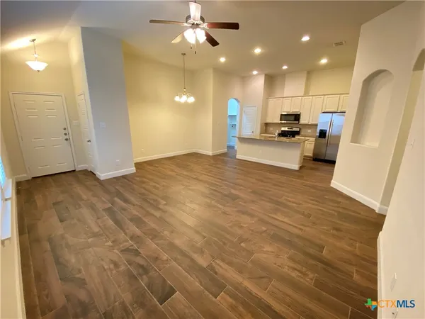 $1,795 | 1203 Old Farm To Market Road 306, New Braunfels, TX 78130