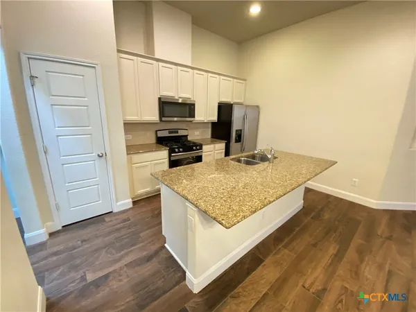 $1,795 | 1203 Old Farm To Market Road 306, New Braunfels, TX 78130