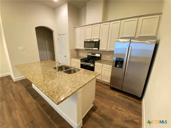 $1,795 | 1203 Old Farm To Market Road 306, New Braunfels, TX 78130