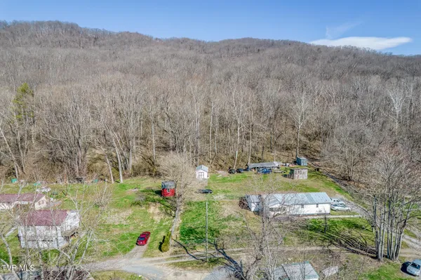 $79,900 | 2279 Saltville Highway, Saltville, VA 24370