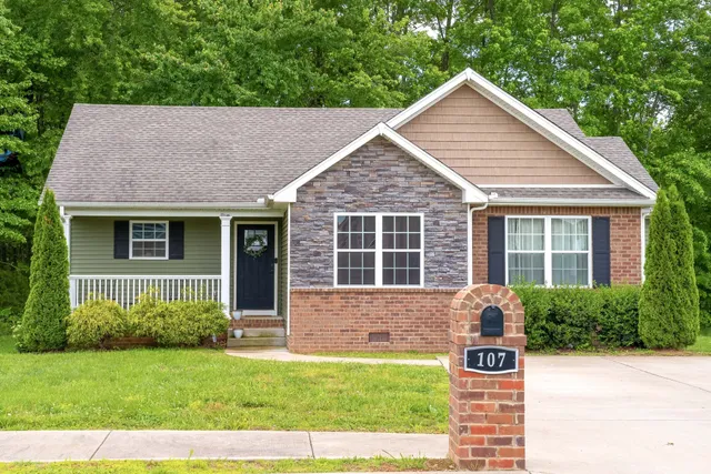$319,900 | 107 Tanesha Court, Portland, TN 37148