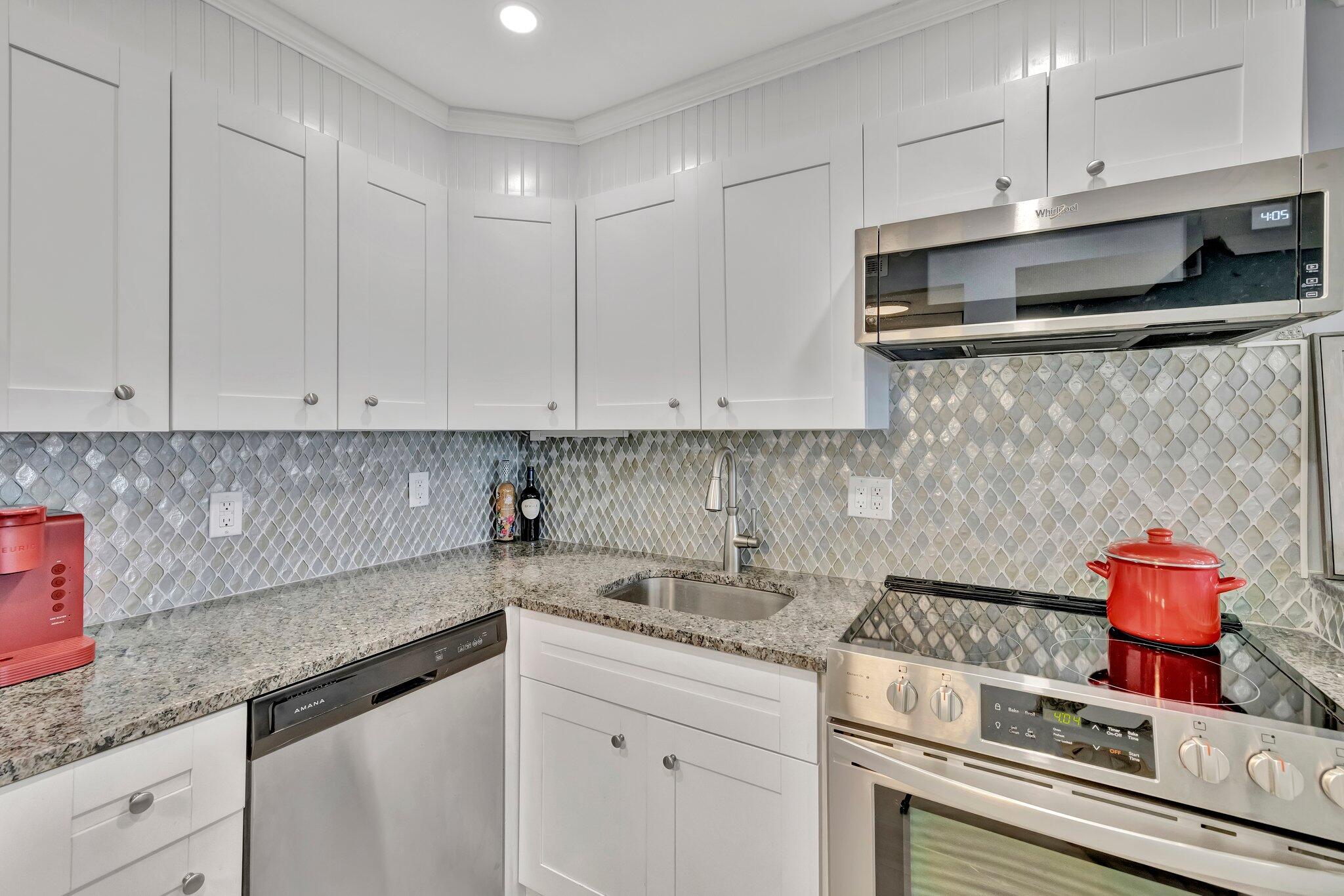 1505 North Riverside Drive, Unit 507 Pompano Beach, FL 33062 - Photo 8 of 39 22-web-or-mls-699A4860
