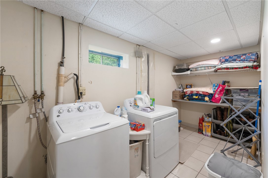 1355 Chopmist Hill Road Scituate, RI 02857 - Photo 31 of 48 Laundry