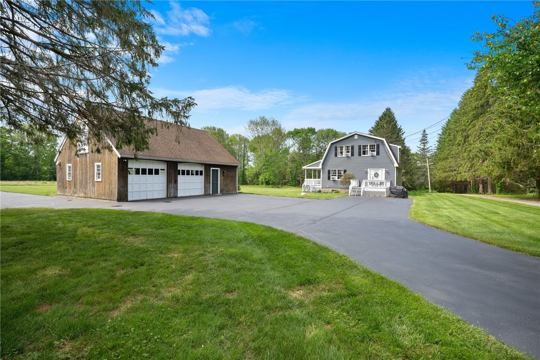 1355 Chopmist Hill Road Scituate, RI 02857 - Photo 40 of 48 Driveway