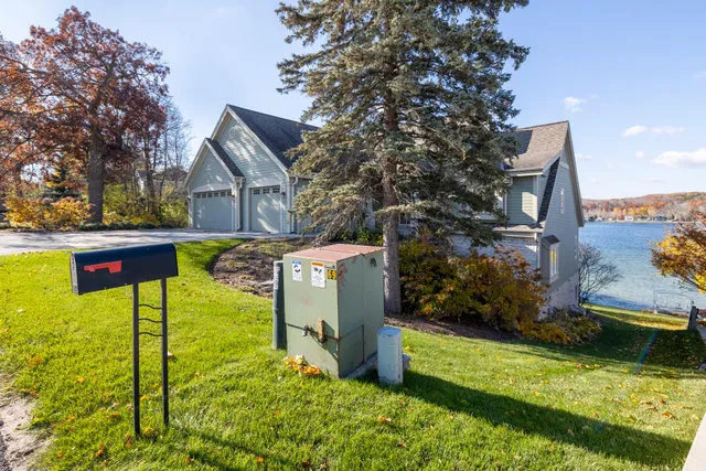 $2,500,000 | 5337 Quaas Drive, West Bend, WI 53095