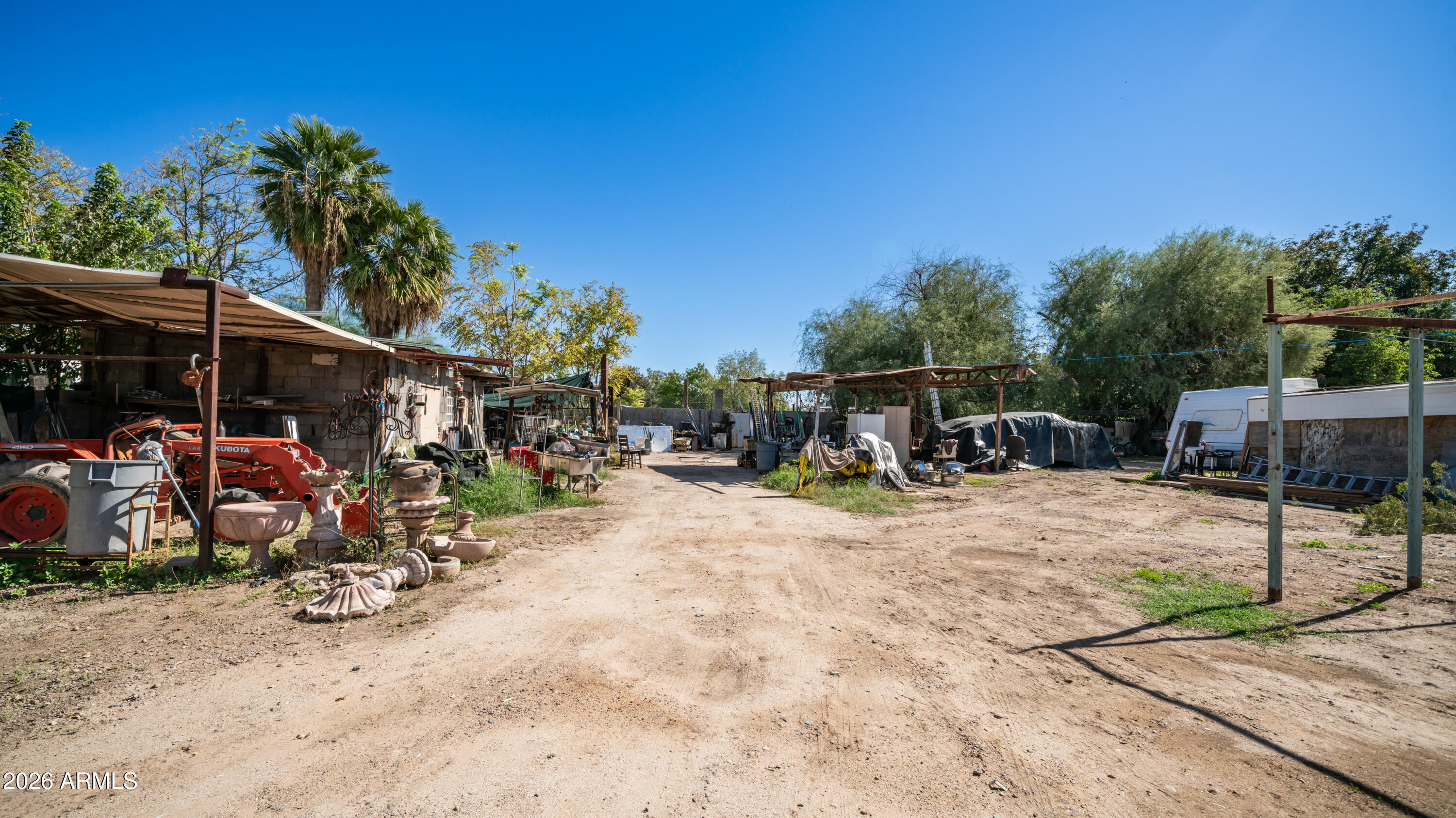 5437 South 4th Street Phoenix, AZ 85040 - Photo 20 of 28 a view of street with tables and chairs