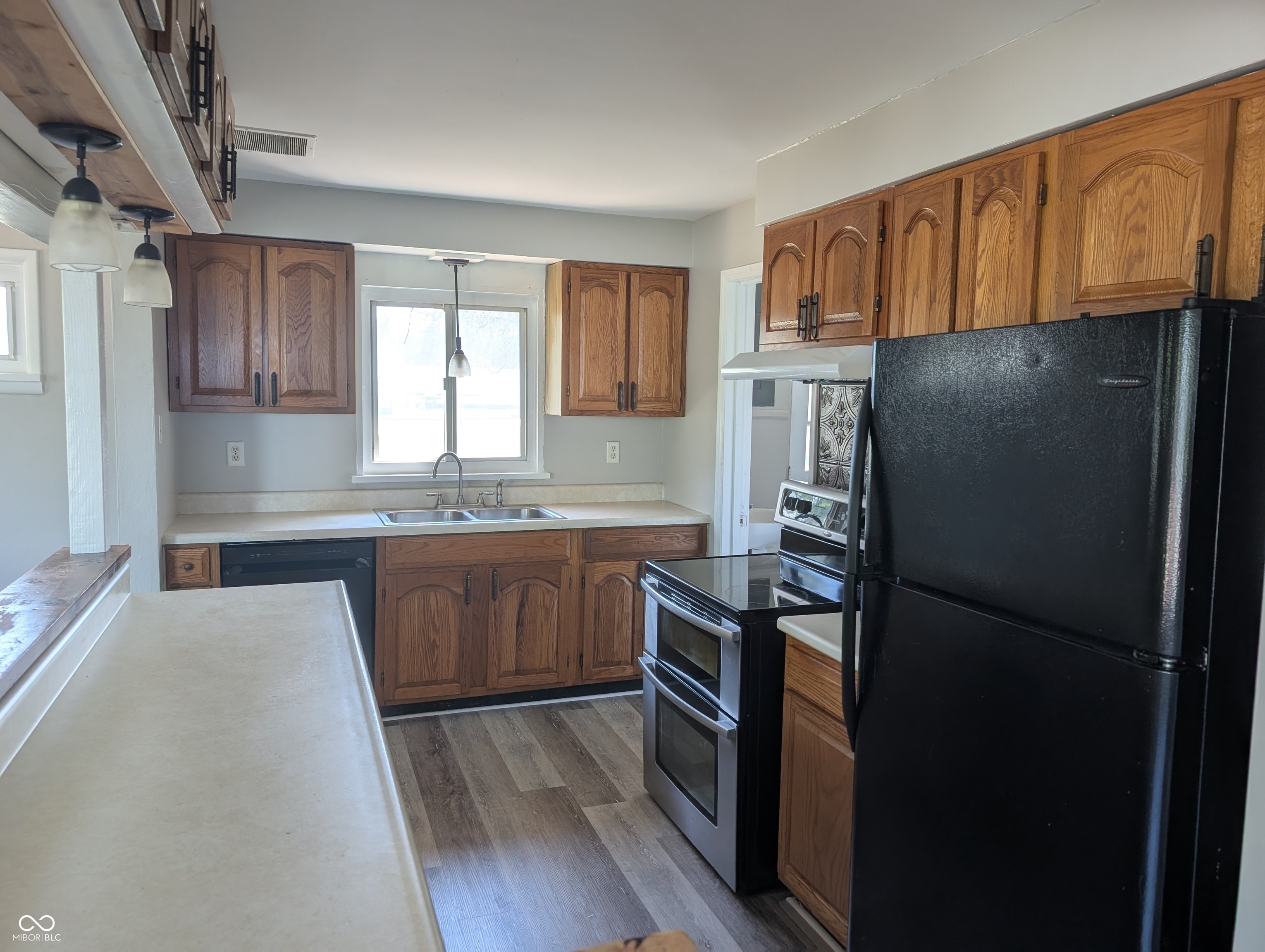 2413 Silver Street Anderson, IN 46012 - Photo 7 of 19