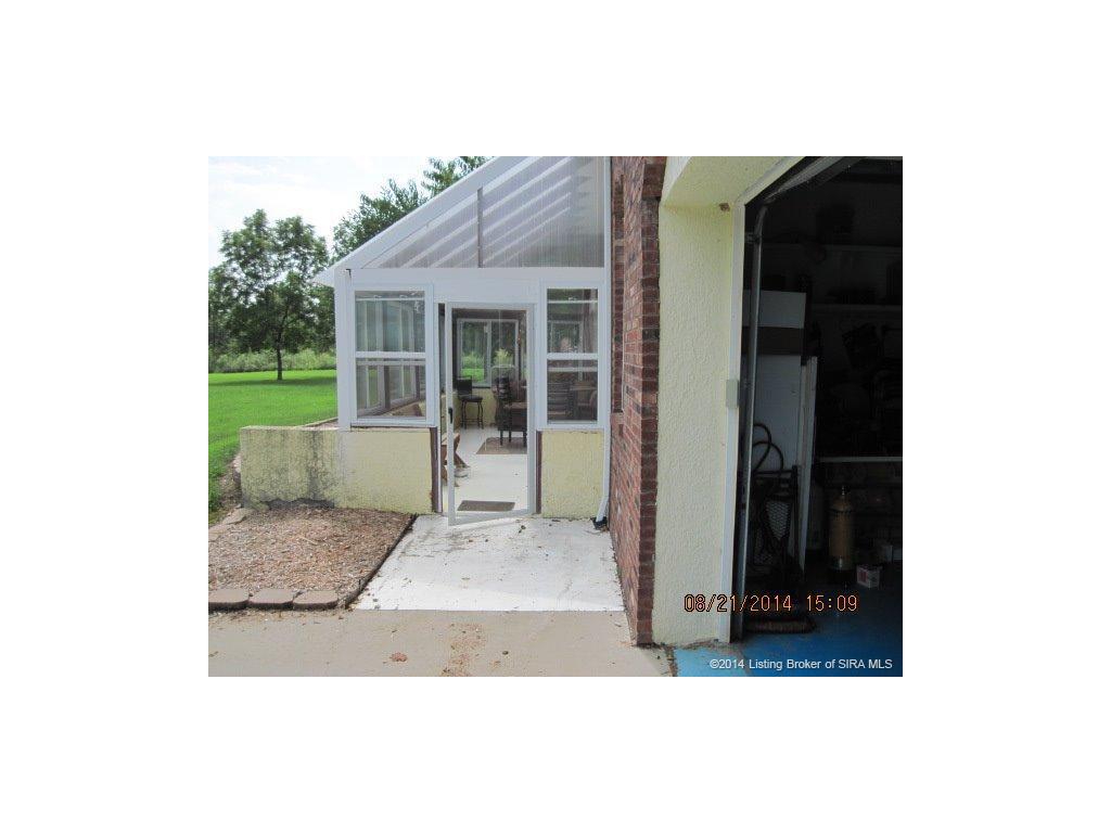 811 Biggs Road, Unit 3 Henryville, IN 47126 - Photo 7 of 15