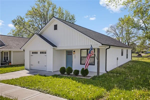 $259,900 | 502 East Arthur Street, Hamilton, MO 64644