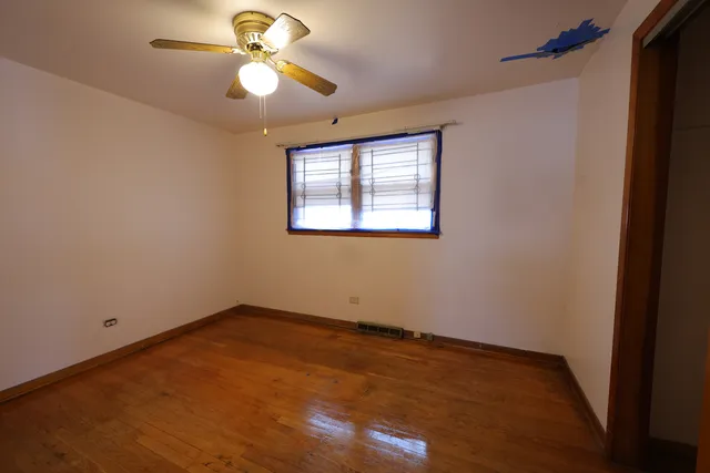 $129,900 | 9006 South Wallace Street, Chicago, IL 60620