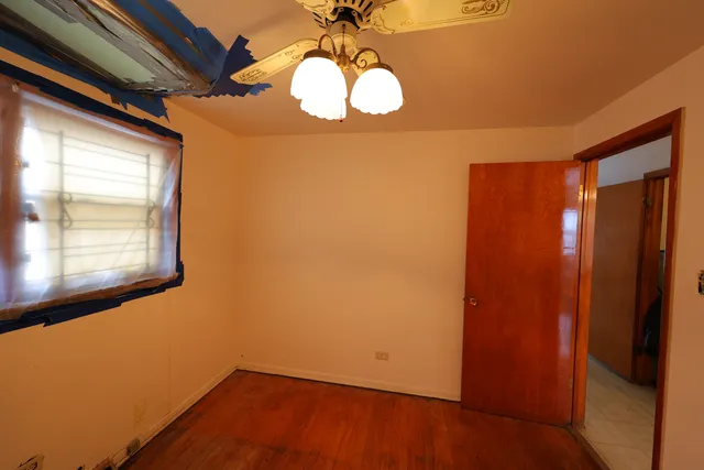 $129,900 | 9006 South Wallace Street, Chicago, IL 60620