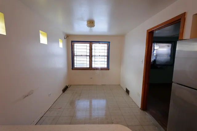 $129,900 | 9006 South Wallace Street, Chicago, IL 60620