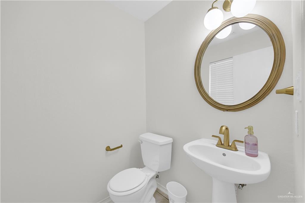 3904 Robin Avenue McAllen, TX 78504 - Photo 19 of 24