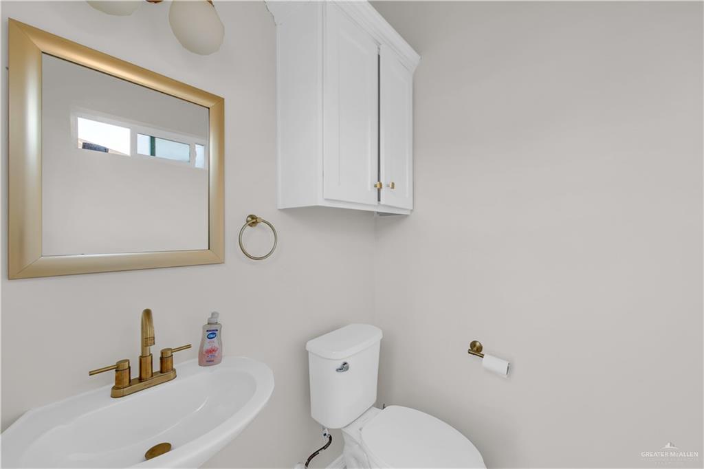 3904 Robin Avenue McAllen, TX 78504 - Photo 20 of 24