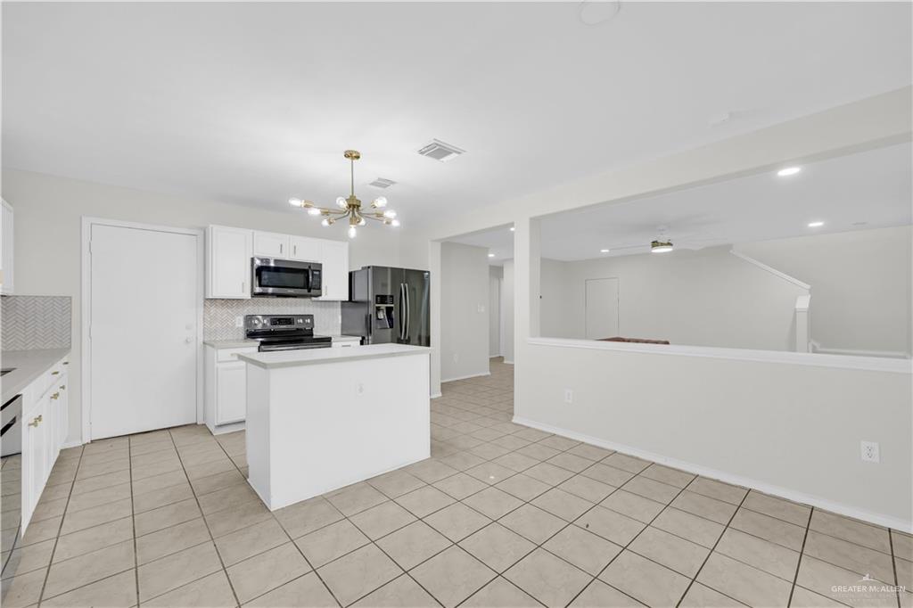 3904 Robin Avenue McAllen, TX 78504 - Photo 9 of 24
