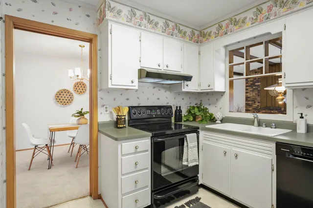 $450,000 | 2217 Westbrook Lane, Madison, WI 53711