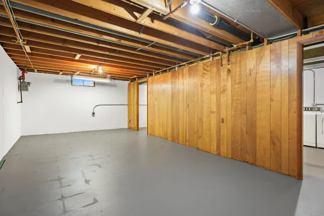 $450,000 | 2217 Westbrook Lane, Madison, WI 53711