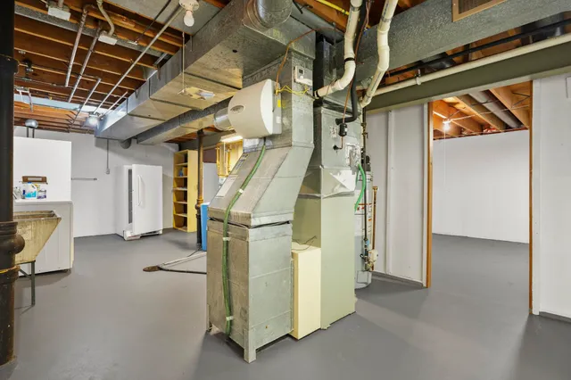 $450,000 | 2217 Westbrook Lane, Madison, WI 53711