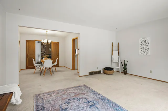 $450,000 | 2217 Westbrook Lane, Madison, WI 53711