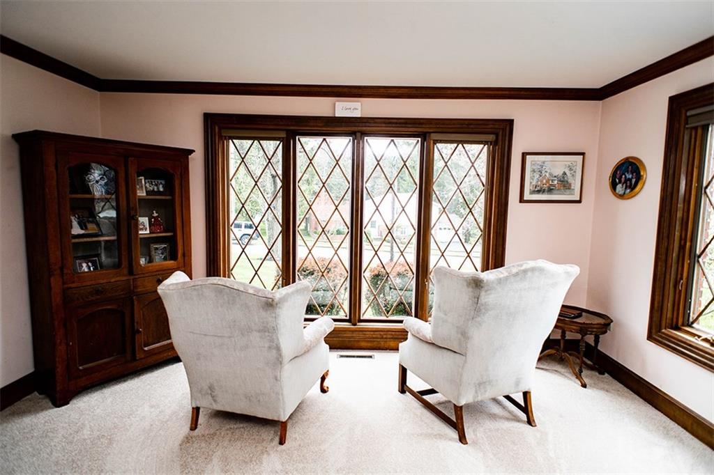 735 White Farm Road Indiana, PA 15701 - Photo 7 of 25 Living Room