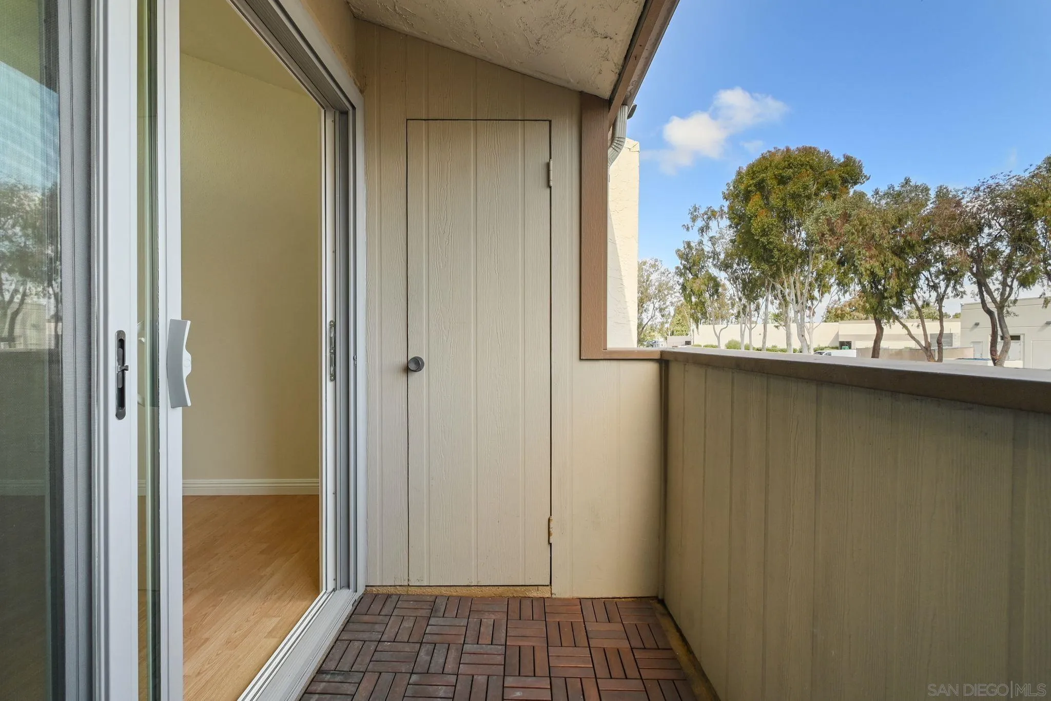 3550 Ruffin Road, Unit 235 San Diego, CA 92123 - Photo 11 of 26 a view of a small space