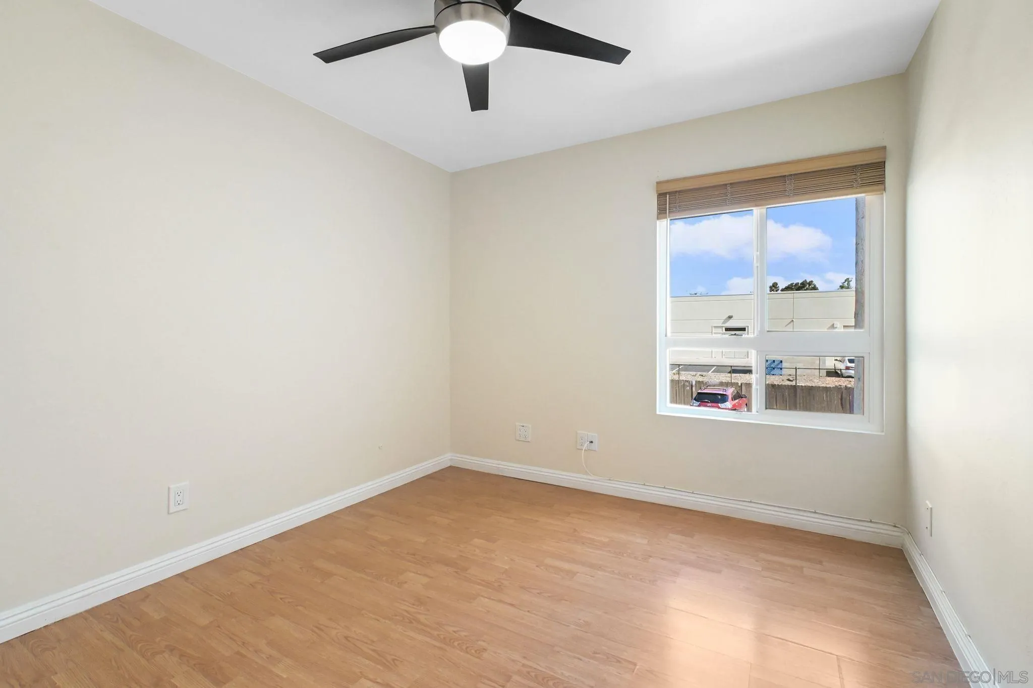 3550 Ruffin Road, Unit 235 San Diego, CA 92123 - Photo 18 of 26 an empty room with a window