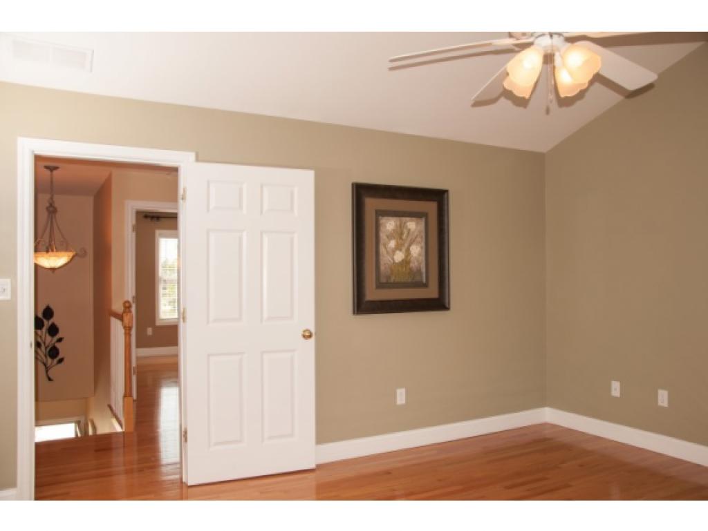 88 Mountain Village Road, Unit 88 Salem, NH 03079 - Photo 16 of 25 Gallery Image 16