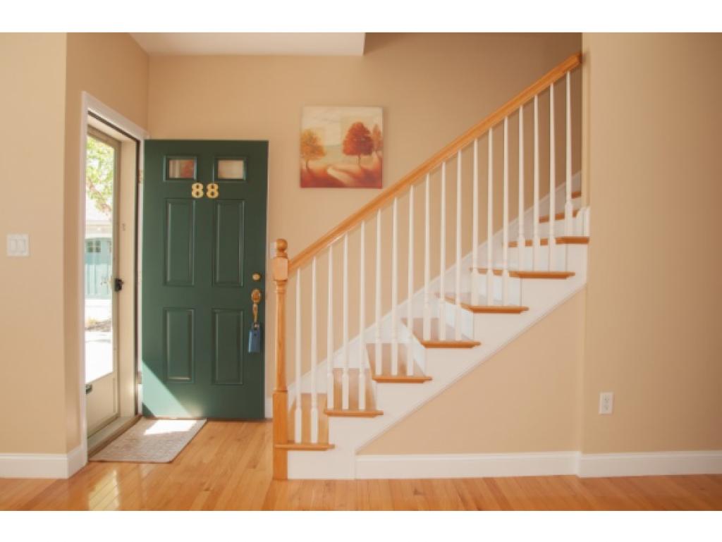 88 Mountain Village Road, Unit 88 Salem, NH 03079 - Photo 4 of 25 Gallery Image 4