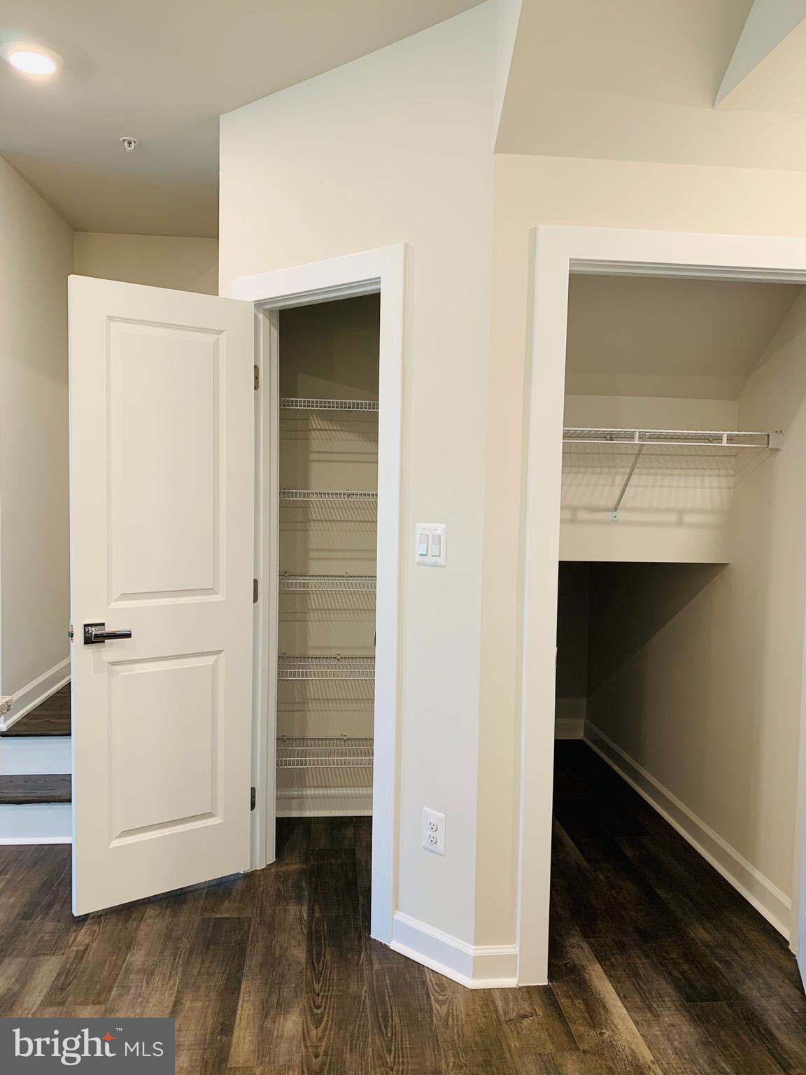 12884 Sunrise Ridge Alley, Unit 47 Herndon, VA 20171 - Photo 11 of 37 an entryway with wooden floor
