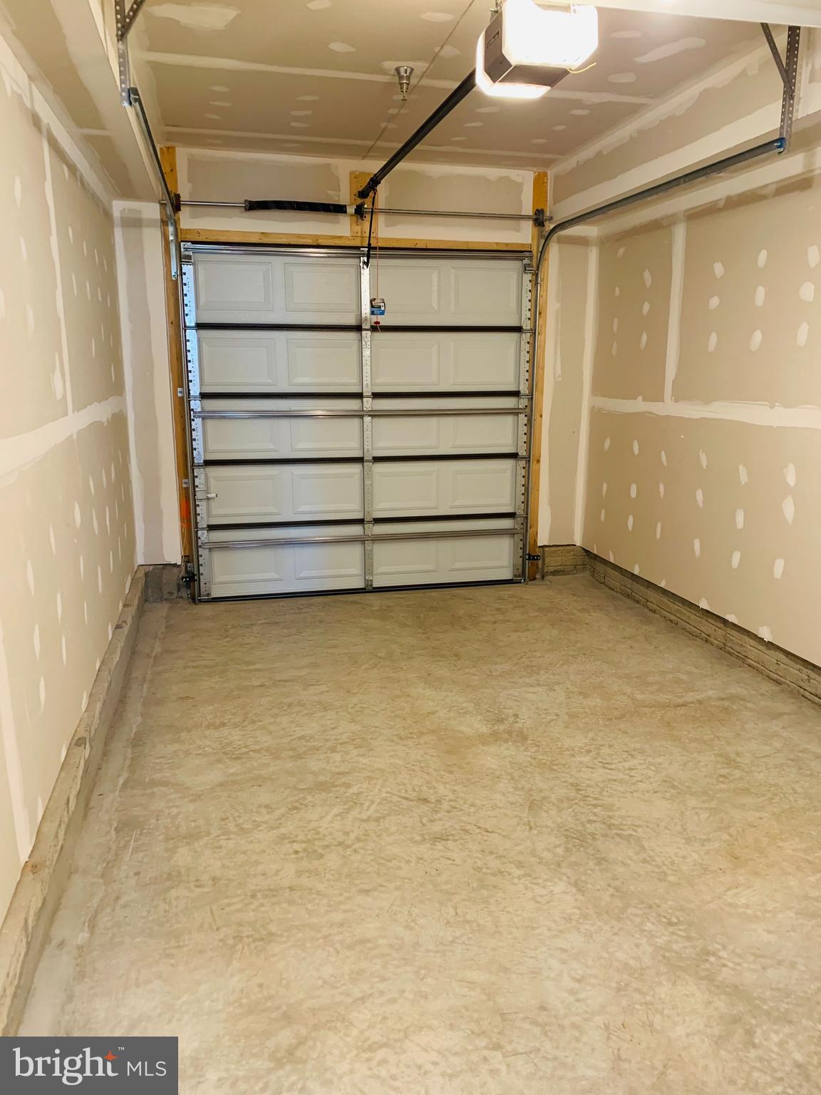 12884 Sunrise Ridge Alley, Unit 47 Herndon, VA 20171 - Photo 32 of 37 a view of an empty room