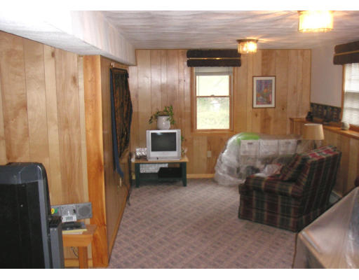 43 Trayer Road Canton, MA 02021 - Photo 15 of 18 Gallery Image 15