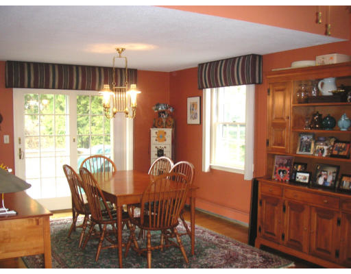 43 Trayer Road Canton, MA 02021 - Photo 3 of 18 Gallery Image 3