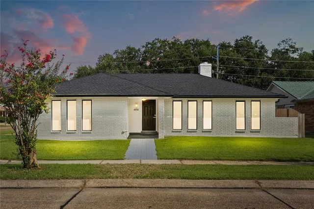 $289,000 | 4056 Post Drive, Harvey, LA 70058