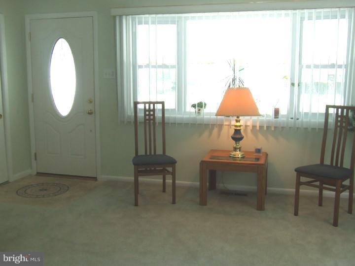 1107 Wynnbrook Road Secane, PA 19018 - Photo 3 of 14 Living Room