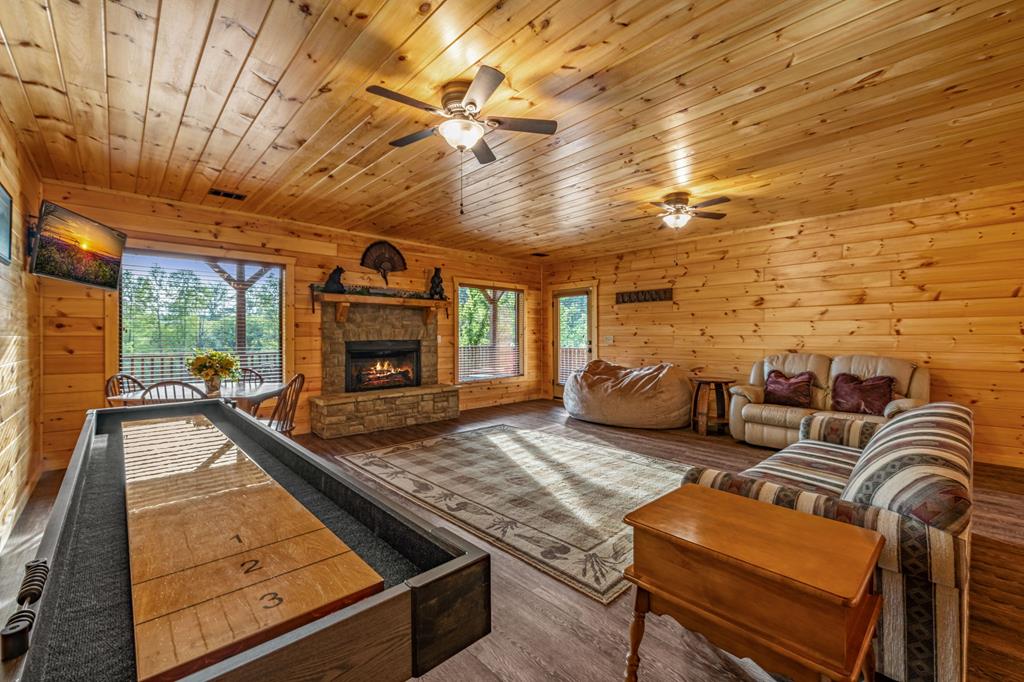 460 Wikle Drive Ellijay, GA 30540 - Photo 42 of 81 Huge terrace family room