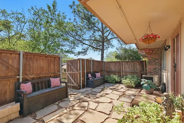 a view of a couches in the back yard of the house
