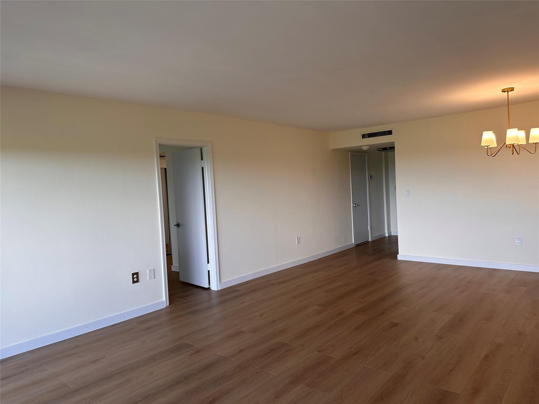155 Ocean Ln Drive, Unit 706 Key Biscayne, FL 33149 - Photo 13 of 19 LIVING ROOM LOOKING From sliders