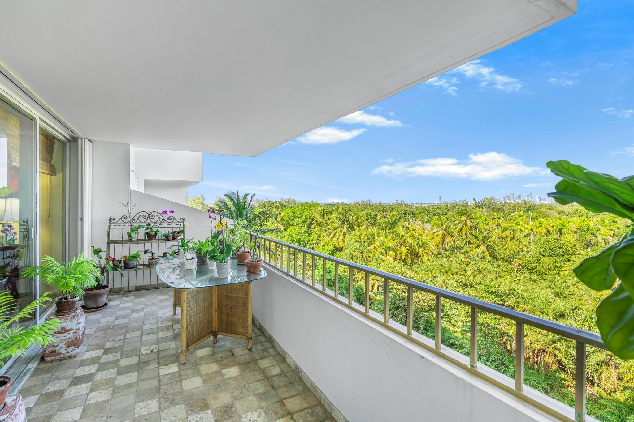 155 Ocean Ln Drive, Unit 706 Key Biscayne, FL 33149 - Photo 5 of 19 Oversized TerraceFacing City