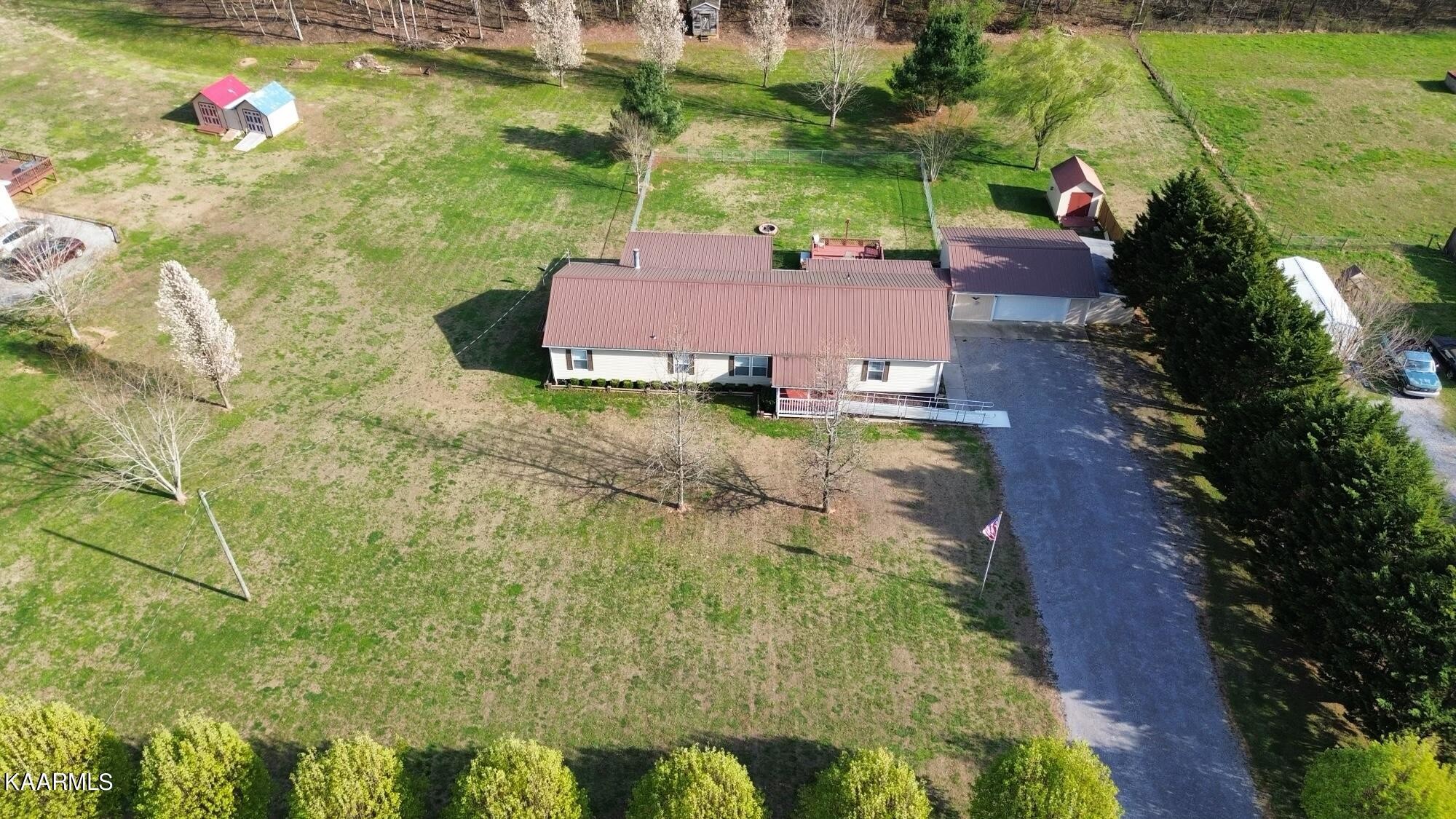 211 Baker Farm Road Tellico Plains, TN 37385 - Photo 6 of 32 Gallery Image 6