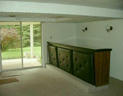 111 Pear Orchard Road Coraopolis, PA 15108 - Photo 5 of 8