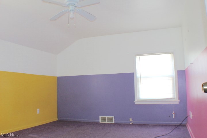 4898 Fairlawn Road Cleveland, OH 44124 - Photo 19 of 33 Note ceiling detials - Bedroom 3!