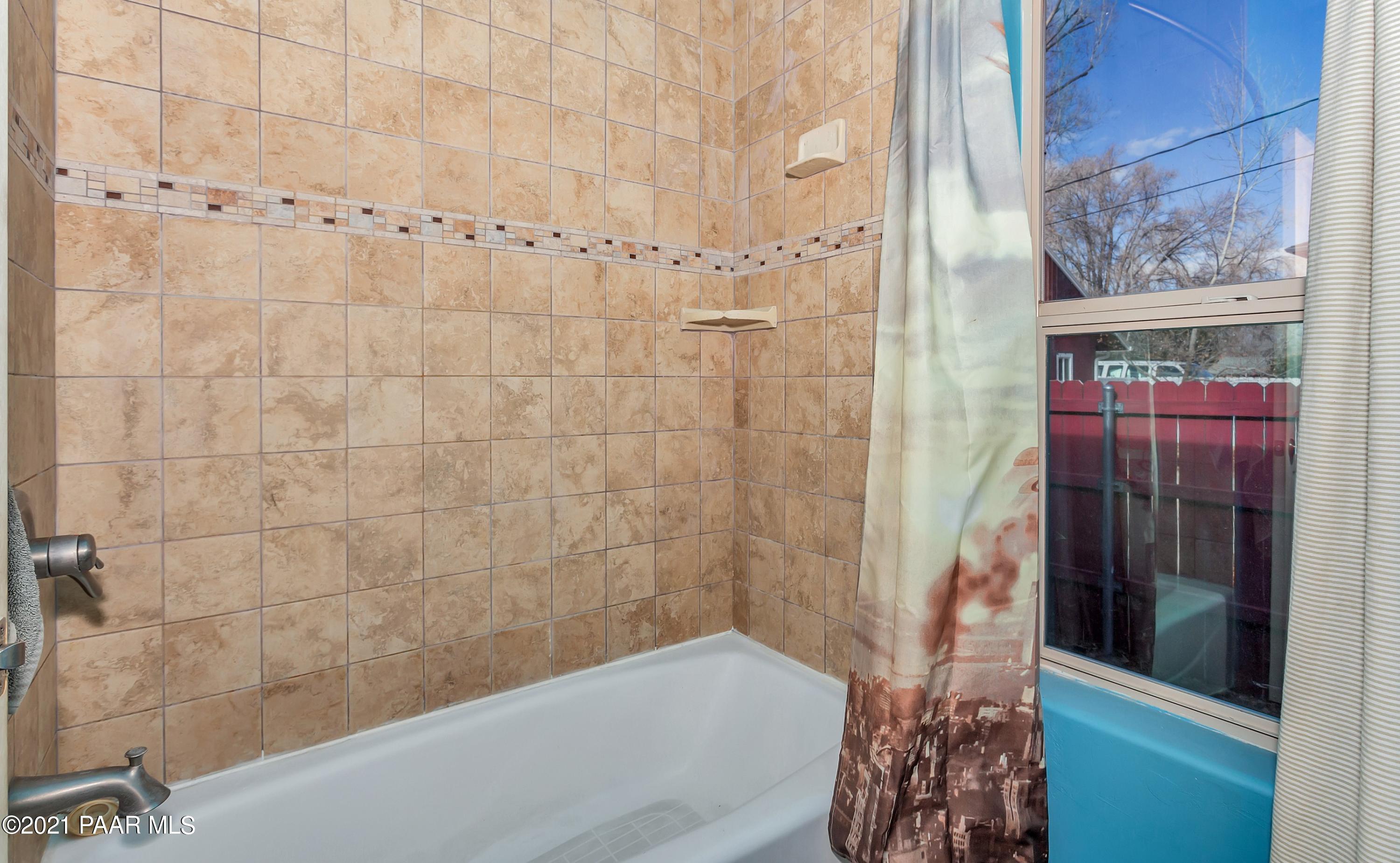721 Ruth Street Prescott, AZ 86301 - Photo 13 of 32 013_Bathroom