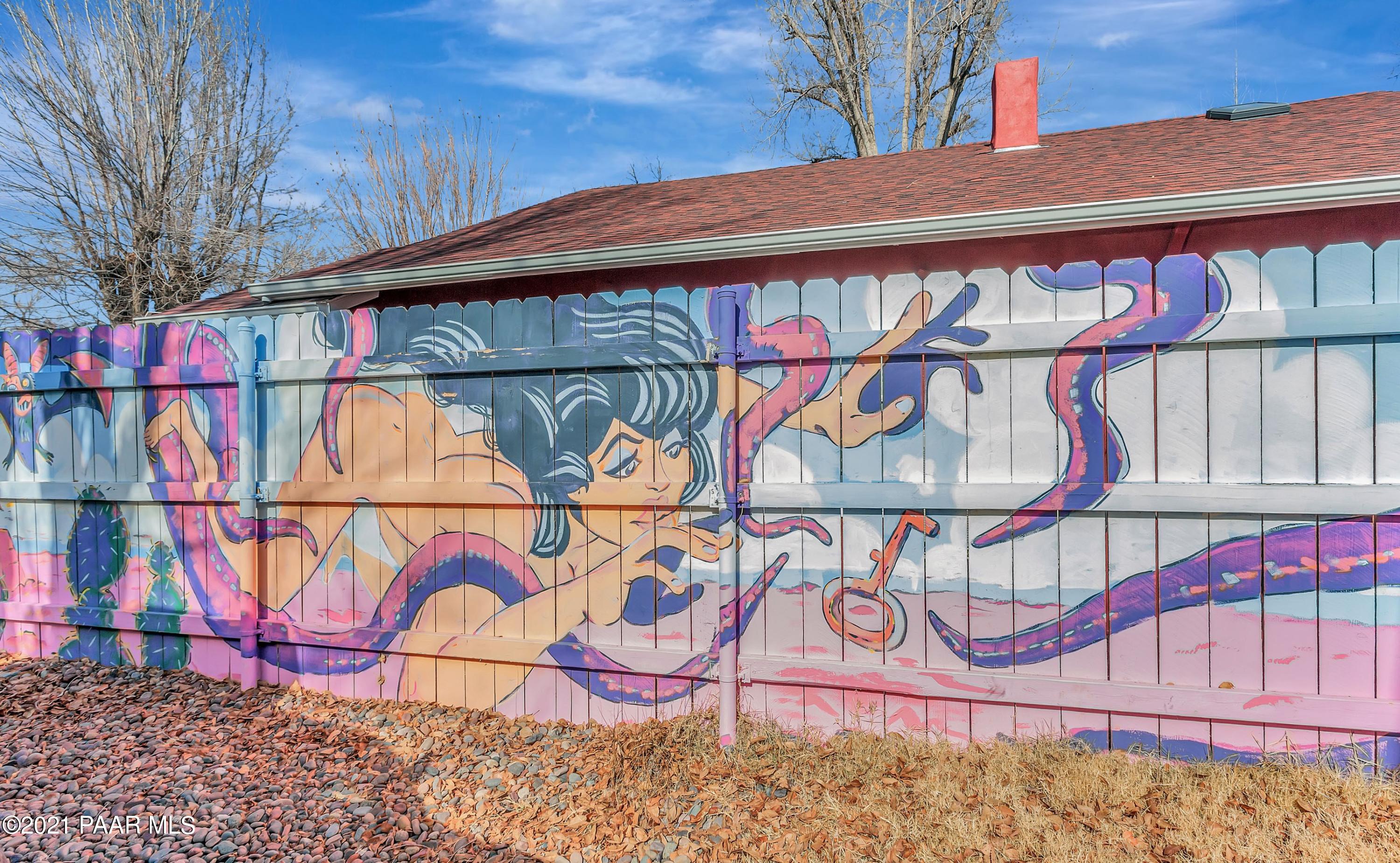 721 Ruth Street Prescott, AZ 86301 - Photo 32 of 32 032_Front Fence Mural