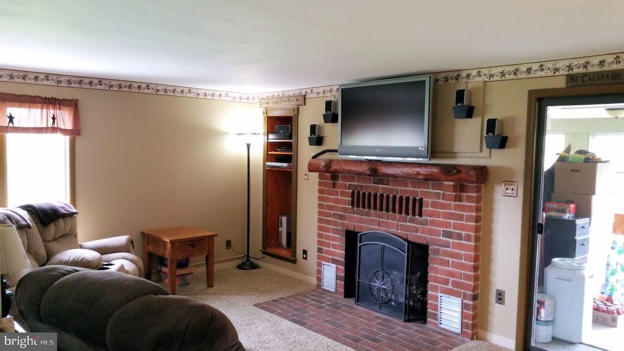 525 Deagen Road Hanover, PA 17331 - Photo 5 of 30