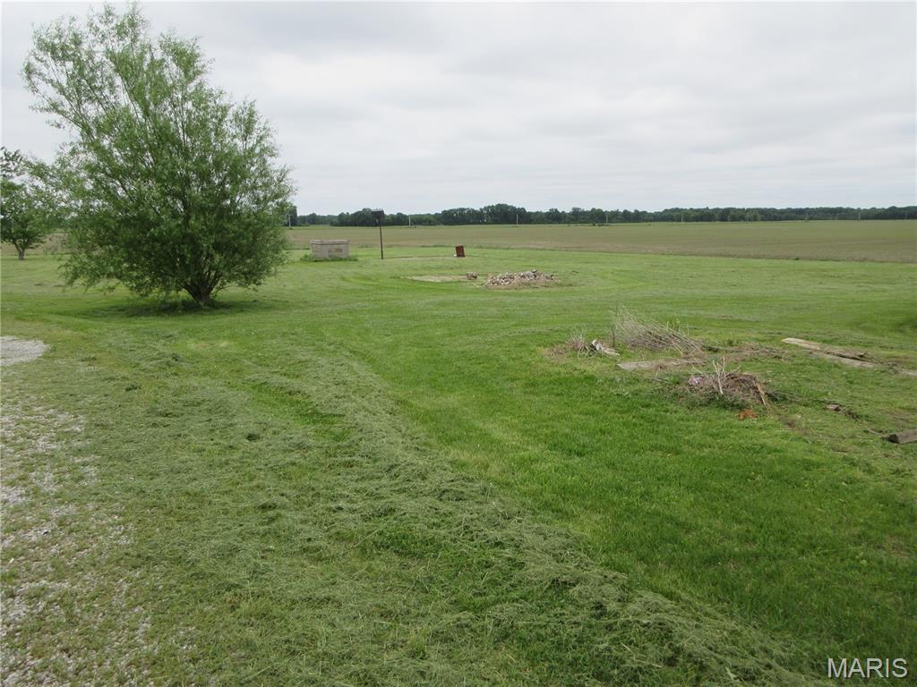 7080 Bee Branch Road Iuka, IL 62849 - Photo 31 of 40