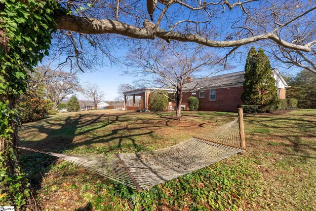 $2,900 | 5 Coleman Park Circle, Travelers Rest, SC 29690